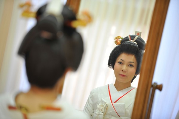 外国人の旦那さまにとっては奥さまのお衣装やおかつらのすべてが新鮮☆