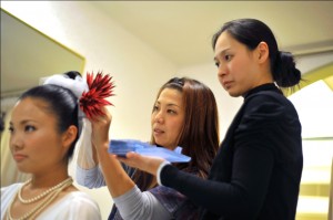ヘアメイクの最終確認☆もうすぐ仕上がります。