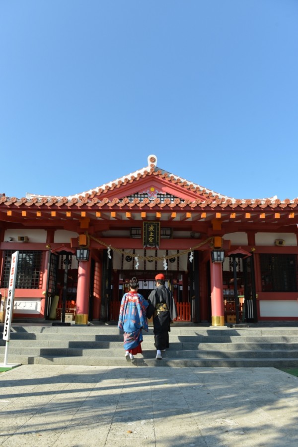 空の色と琉装の青が相まって最高の瞬間☆